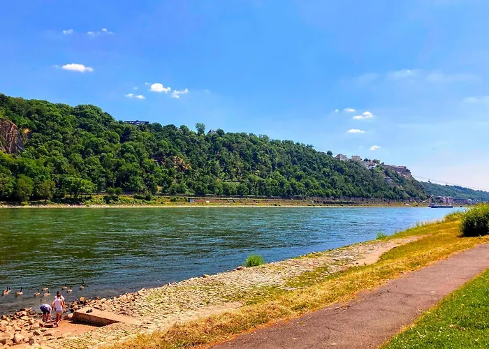 Gemuetliche Rheinblick Residenz Daire *